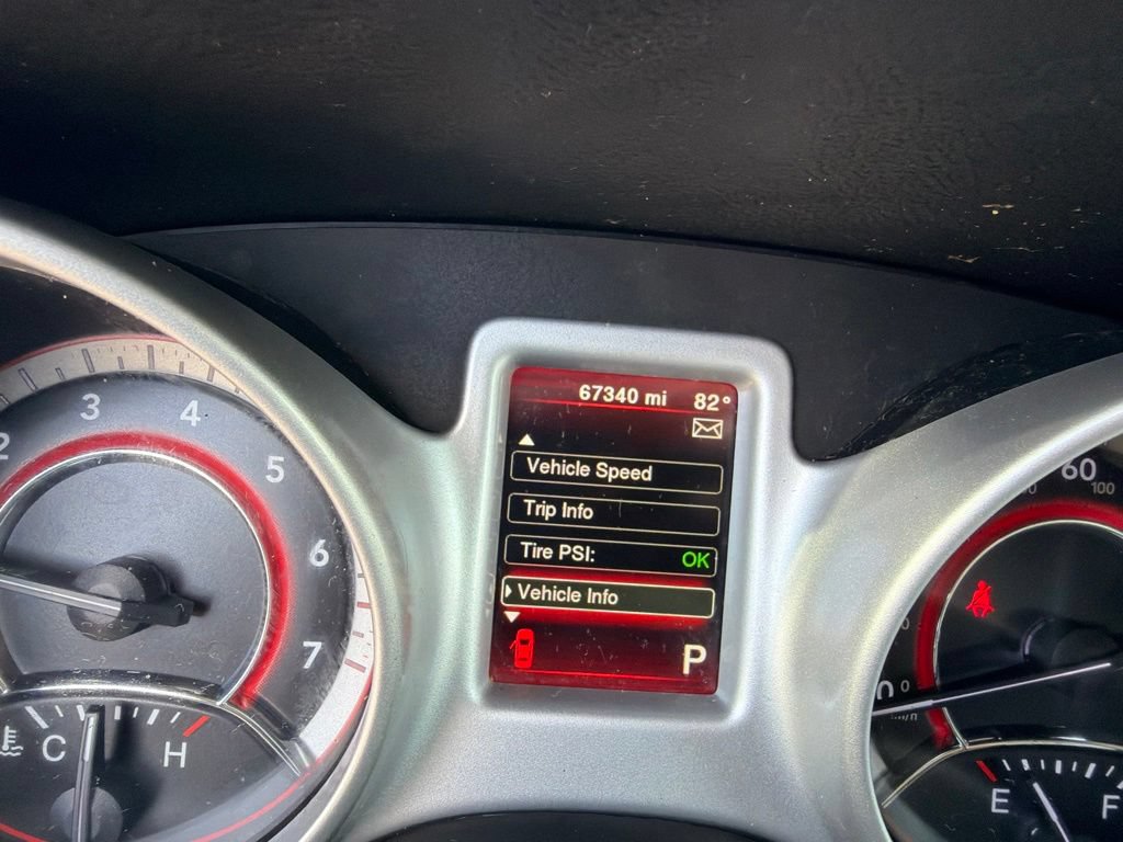 Used 2019 Dodge Journey SE w/ Connectivity Group FWD image 3