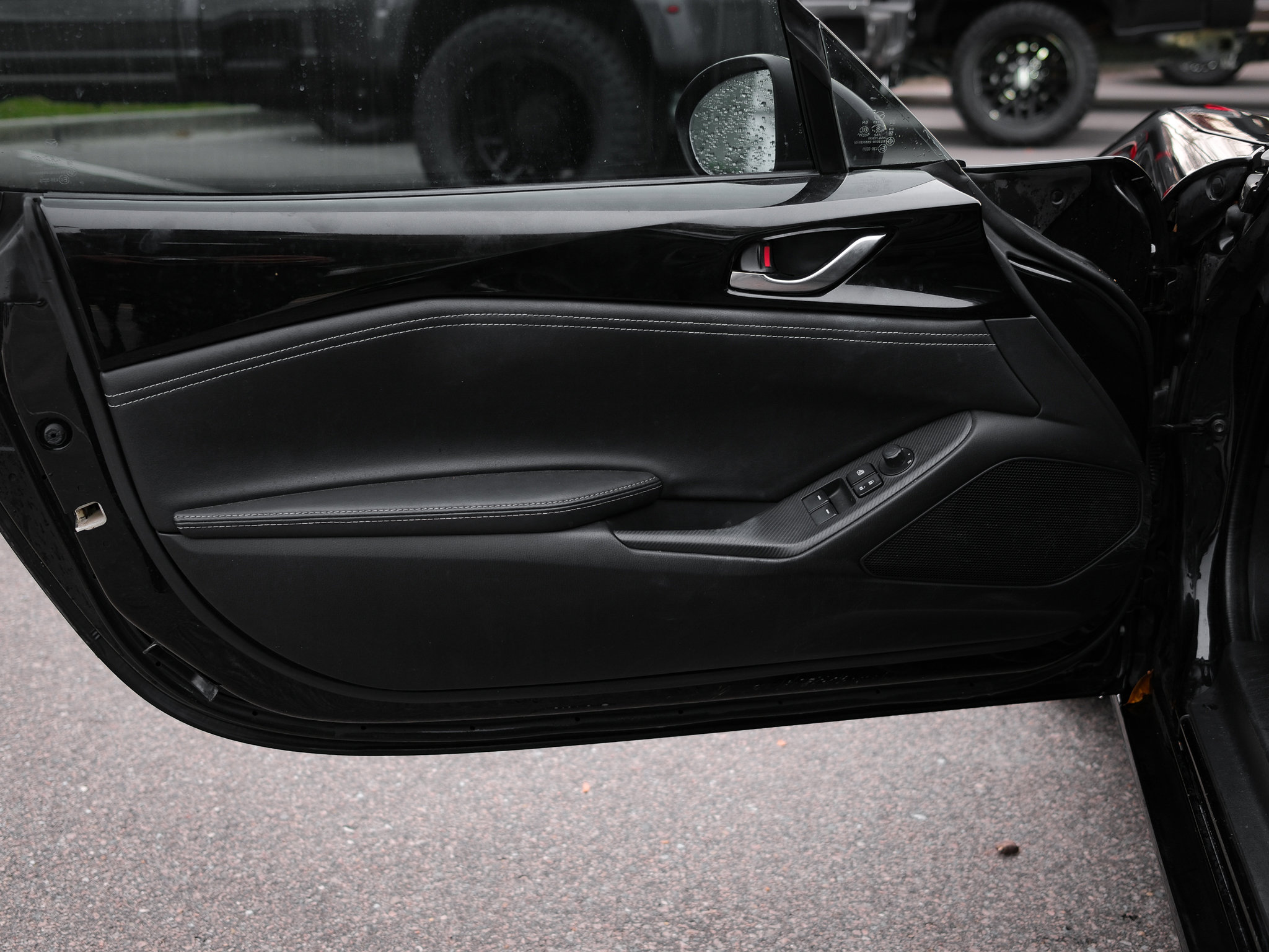 Used 2022 MAZDA MX-5 Miata RF Grand Touring image 16