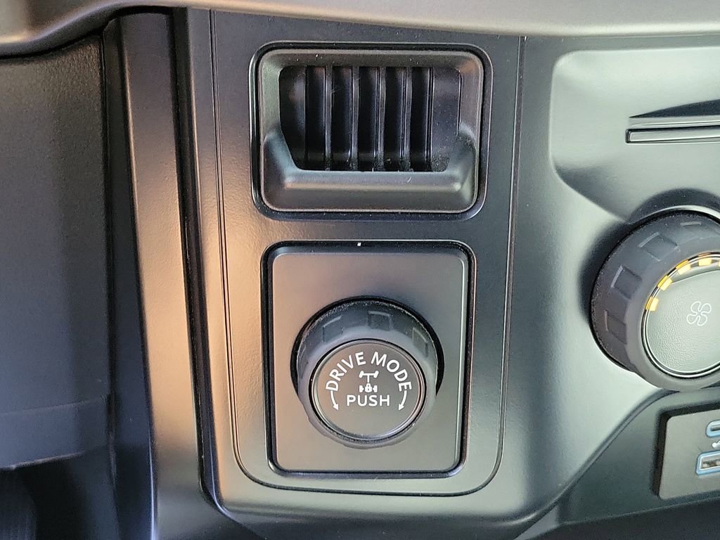 Used 2024 Ford F150 XL w/ Equipment Group 103A High RWD image 10