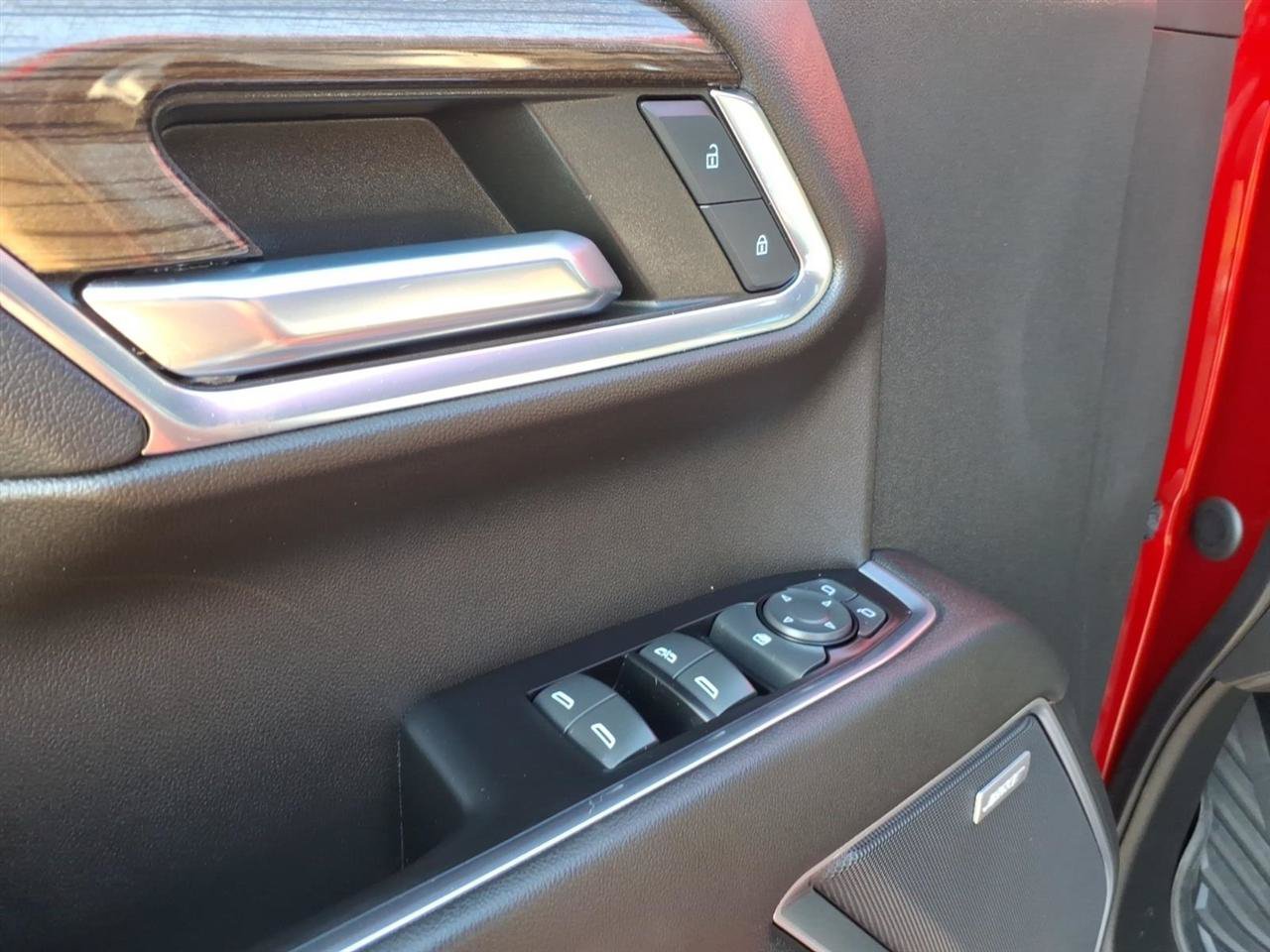 Used 2022 Chevrolet Silverado 1500 LT Trail Boss w/ Convenience Package II AWD/4WD image 13