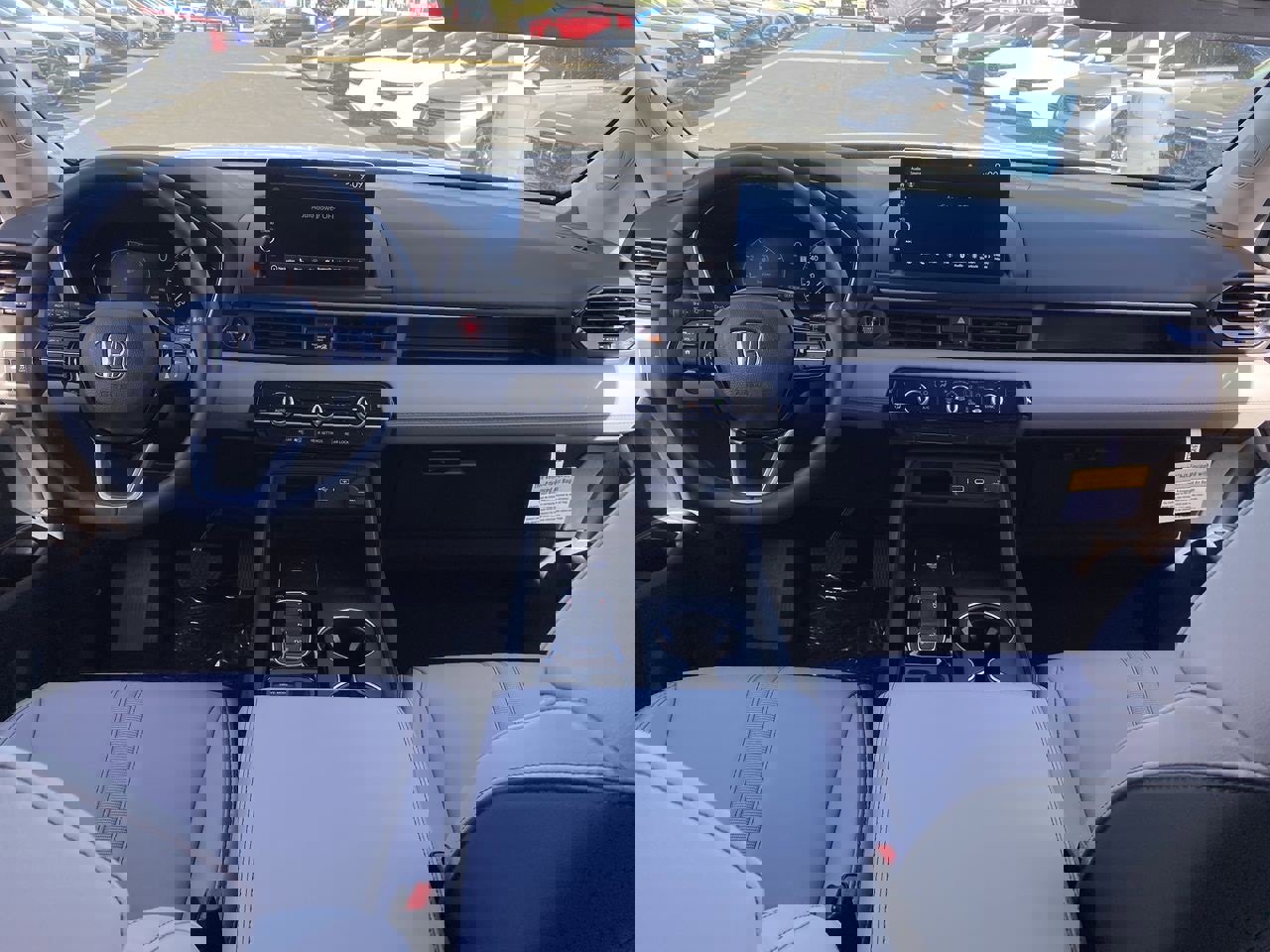 New 2025 Honda Pilot Touring image 10