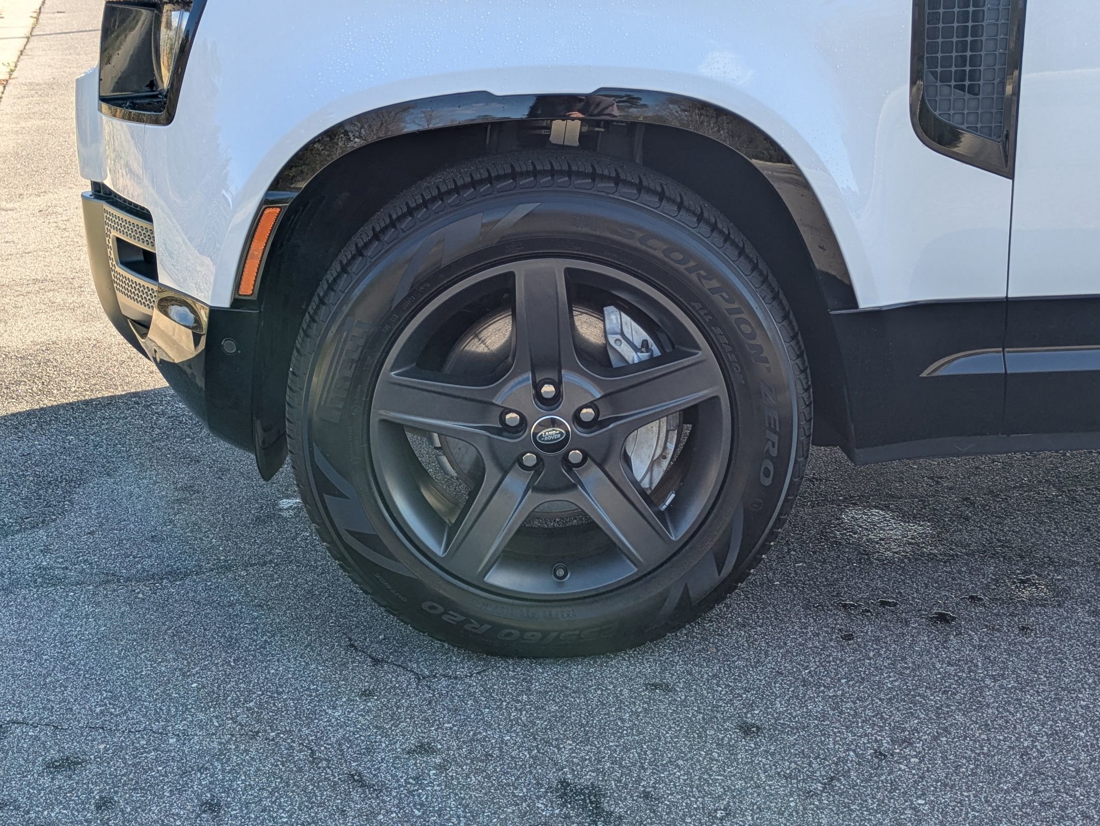 Certified 2023 Land Rover Defender 110 X-Dynamic SE image 35