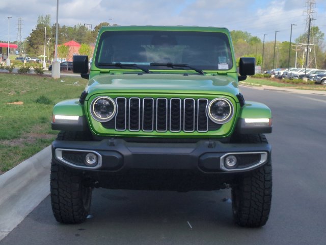 New 2026 Jeep Wrangler Unlimited Sahara AWD/4WD image 16