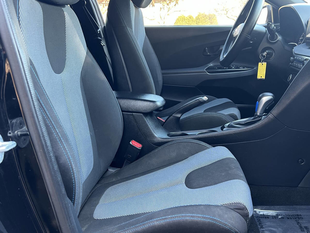 Used 2020 Hyundai Veloster 2.0 image 22