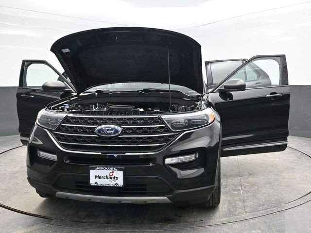 Used 2022 Ford Explorer XLT w/ Equipment Group 202A image 38