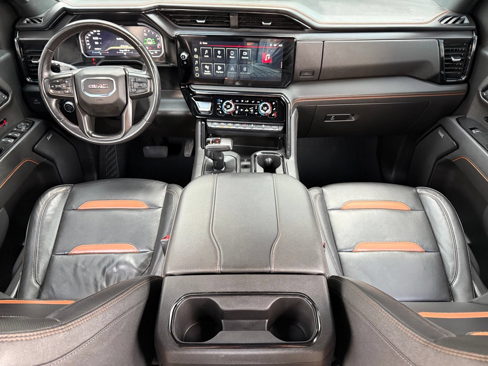 Used 2023 GMC Sierra 1500 AT4 AWD/4WD image 2