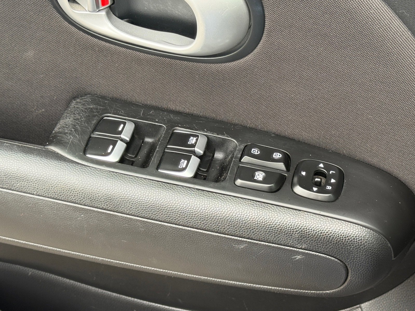 Used 2017 Kia Soul + FWD image 24