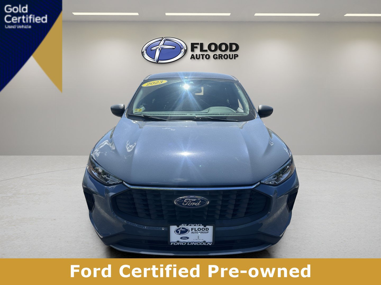Used 2023 Ford Escape Active AWD/4WD image 2