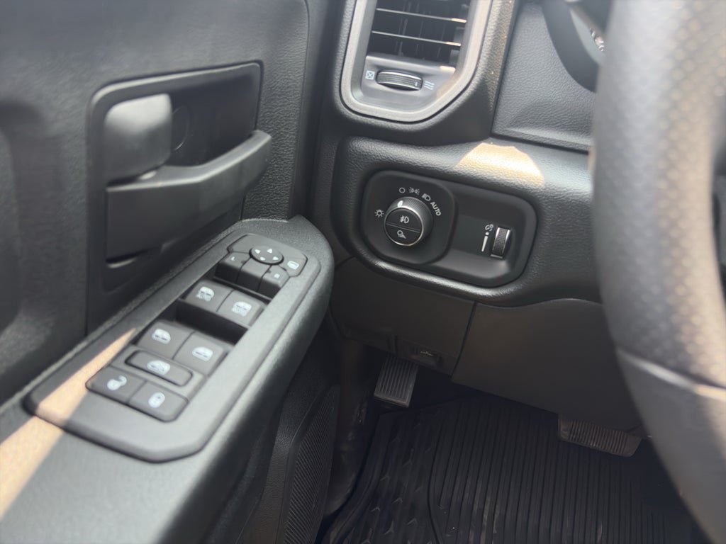 New 2026 RAM 2500 Tradesman AWD/4WD image 19