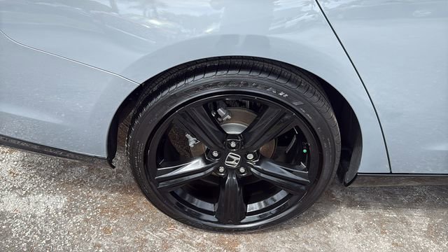 Used 2025 Honda Accord Sport image 12