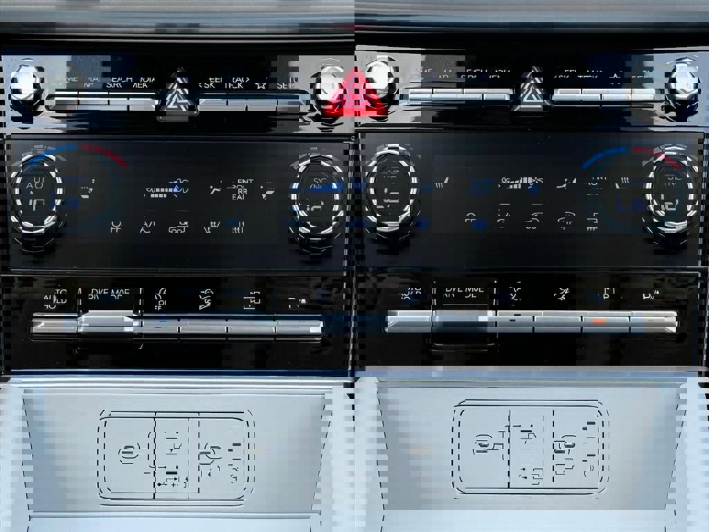 New 2026 Hyundai Santa Fe SEL FWD image 23