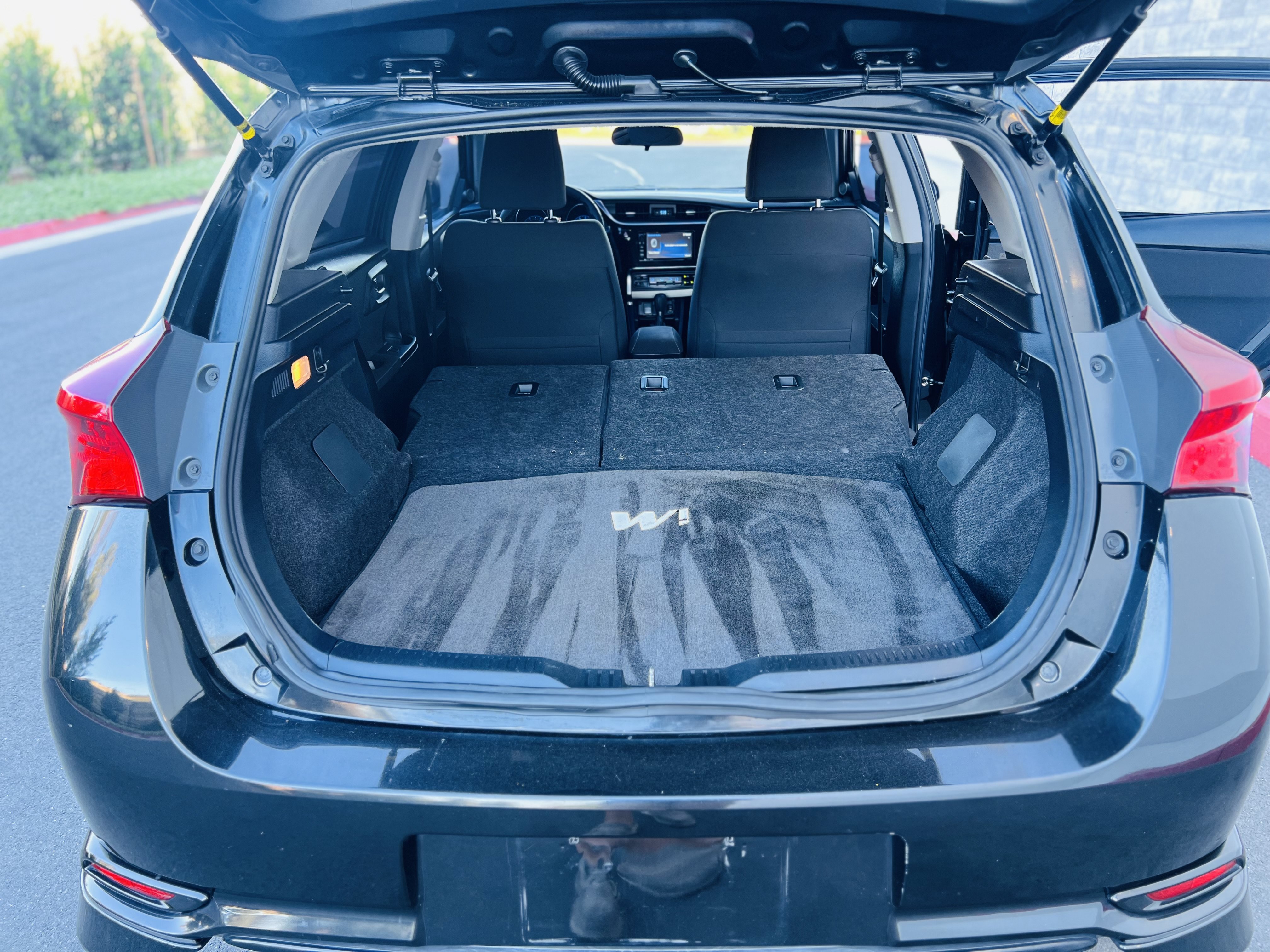 Used 2017 Toyota Corolla iM w/ Carpet Mat Package FWD image 17