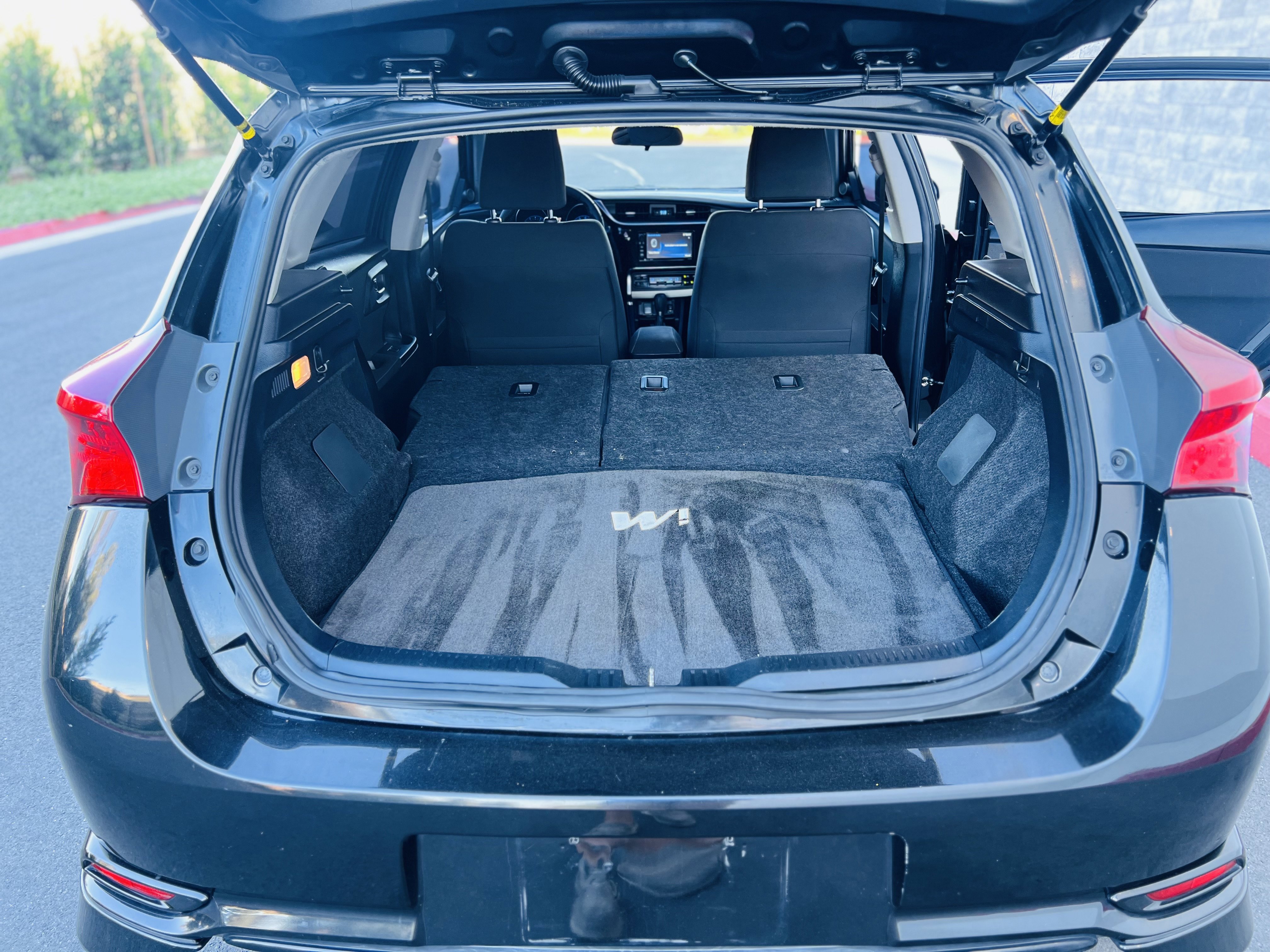 Used 2017 Toyota Corolla iM w/ Carpet Mat Package FWD image 17