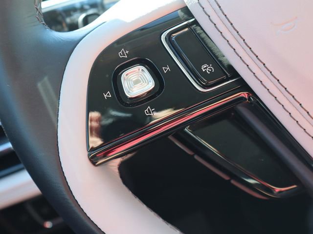 New 2025 Lincoln Aviator 2WD w/ Equipment Group 101A image 15