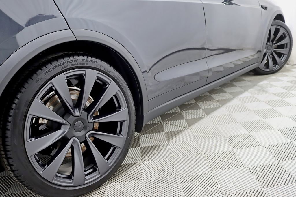 Used 2025 Tesla Model X AWD/4WD image 11