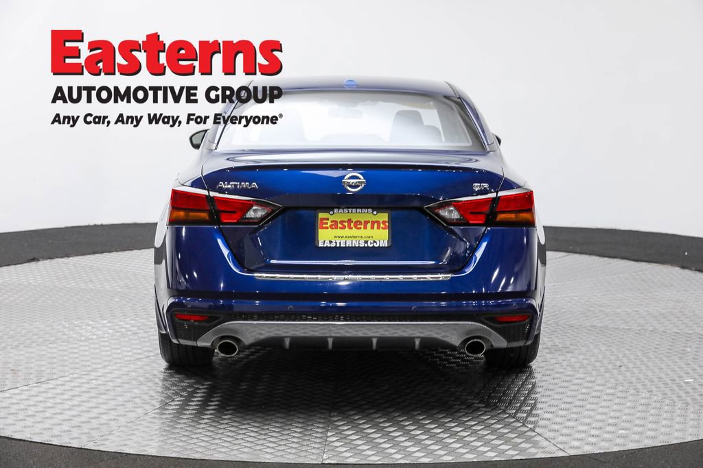 Used 2022 Nissan Altima 2.5 SR FWD image 6
