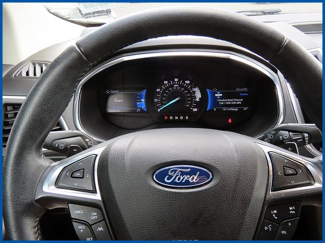 Used 2021 Ford Edge Titanium w/ Class II Trailer Tow Package image 15