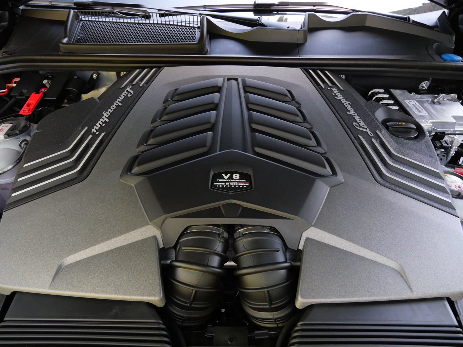 Used 2025 Lamborghini Urus S AWD/4WD image 26