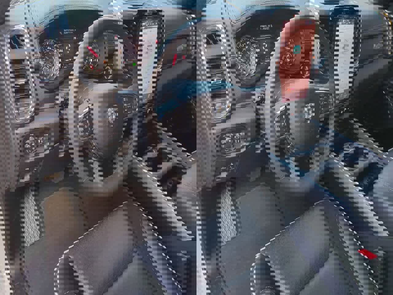 Used 2025 RAM 1500 Laramie image 10