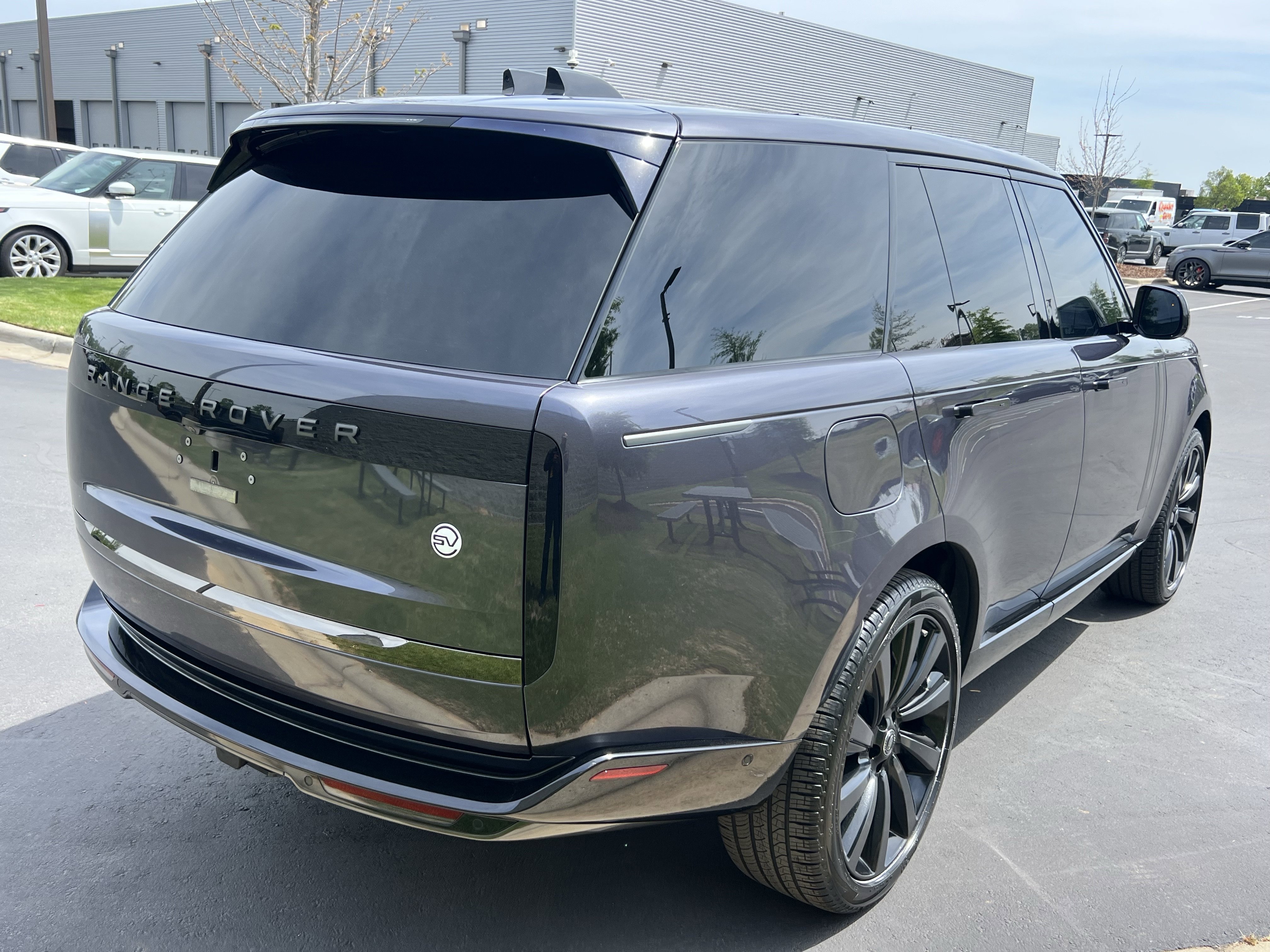 Certified 2023 Land Rover Range Rover SV image 7