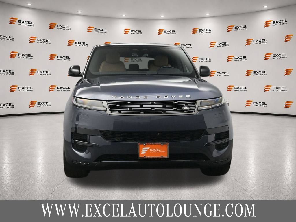 Used 2024 Land Rover Range Rover Sport SE AWD/4WD image 8