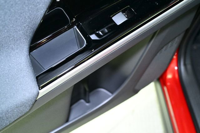 Certified 2024 Subaru Solterra Premium image 55