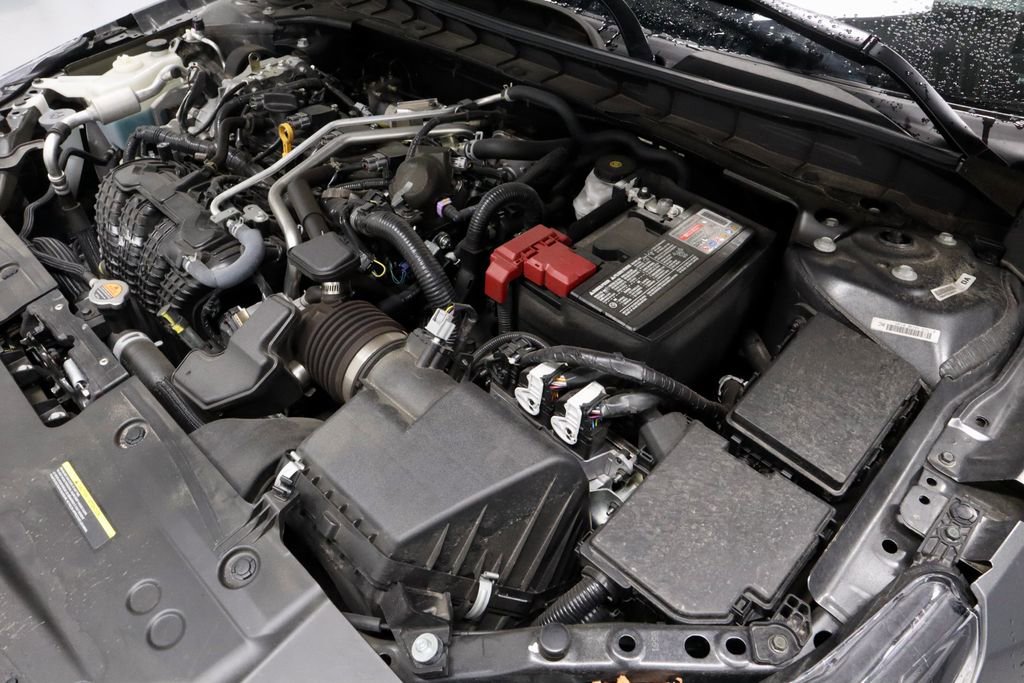 Used 2025 Nissan Altima 2.5 SR AWD/4WD image 15