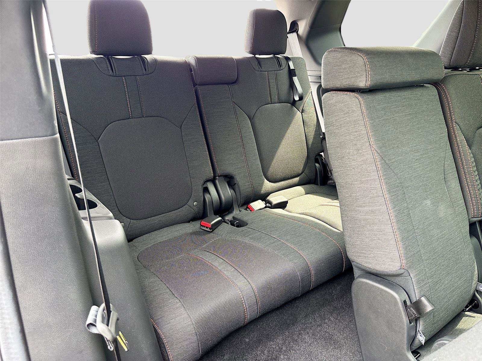Certified 2025 Honda Pilot Sport image 30