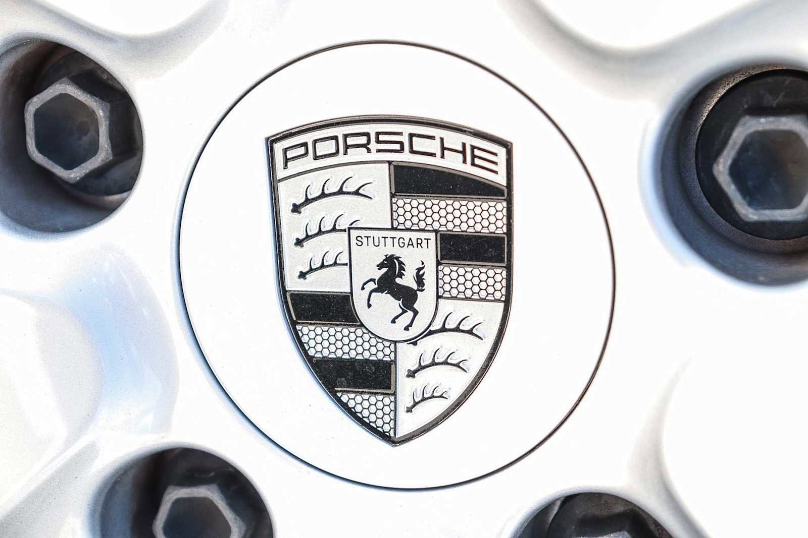 Used 2025 Porsche Panamera 4 image 15