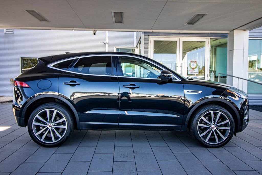 Used 2018 Jaguar E-PACE SE image 20
