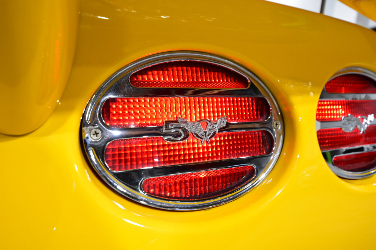 Used 2003 Chevrolet Corvette Convertible w/ Preferred Equipment Group1 image 15