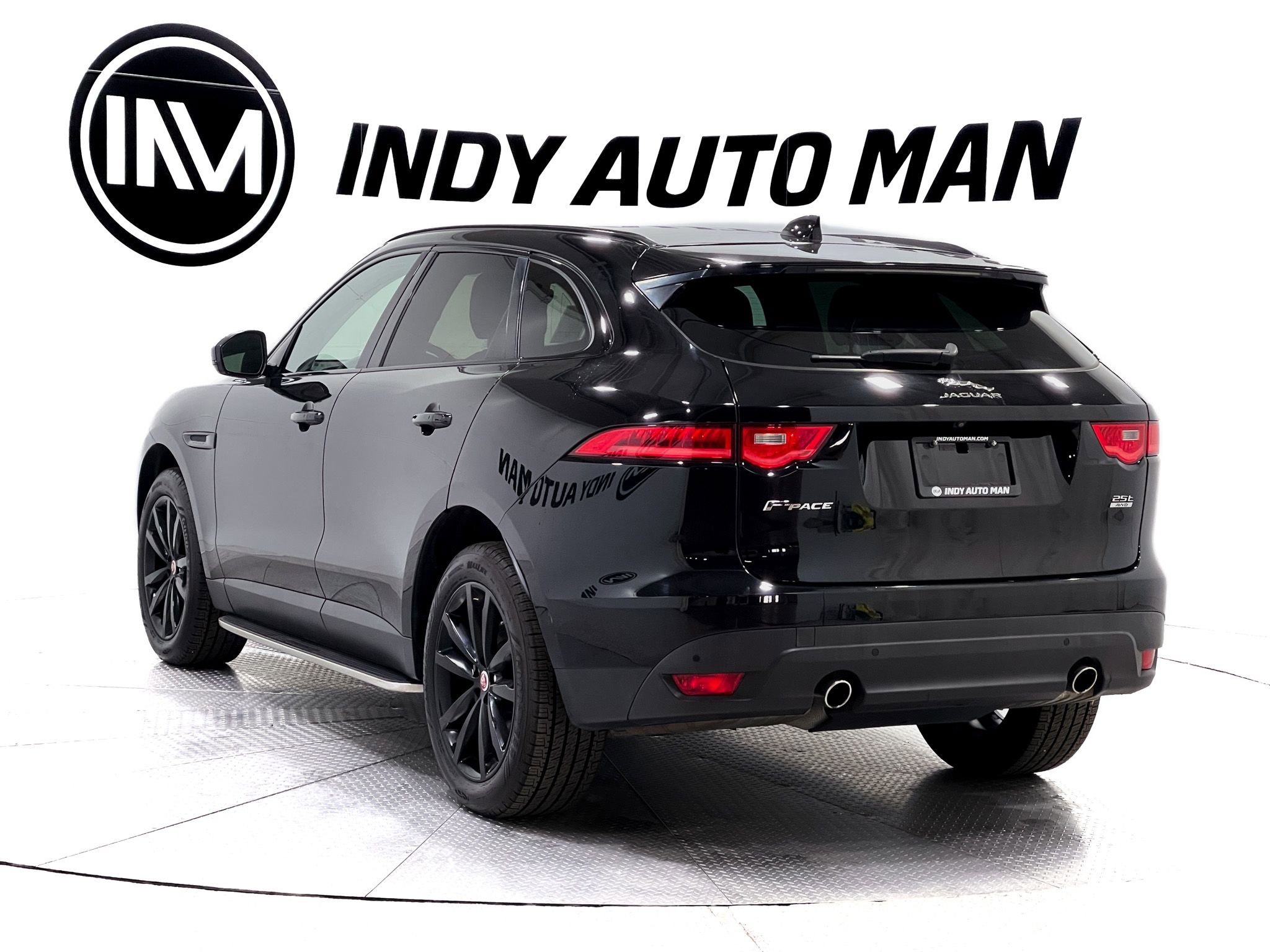 Used 2019 Jaguar F-PACE Prestige image 6