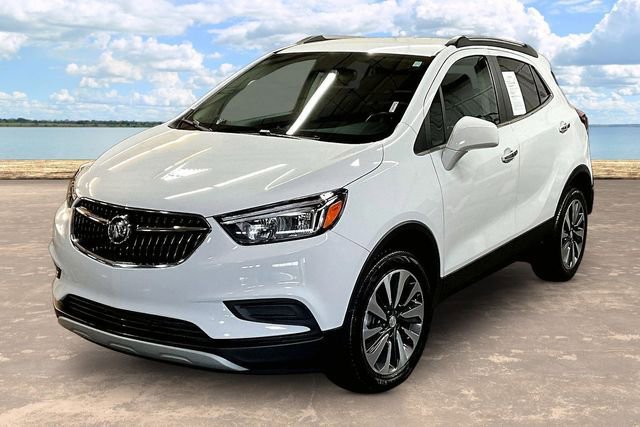 Certified 2022 Buick Encore Preferred w/ Safety Package AWD/4WD image 3