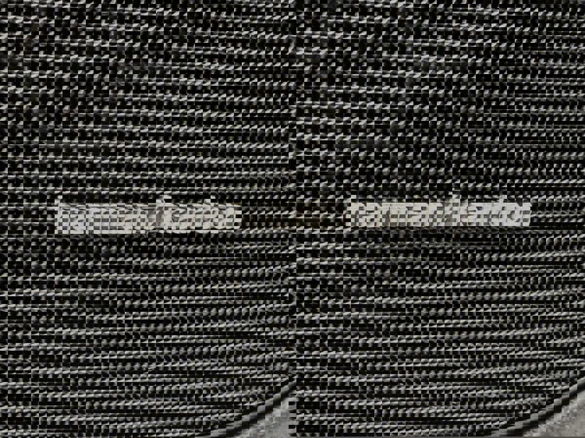 Used 2011 Mercedes-Benz SL 63 AMG image 15