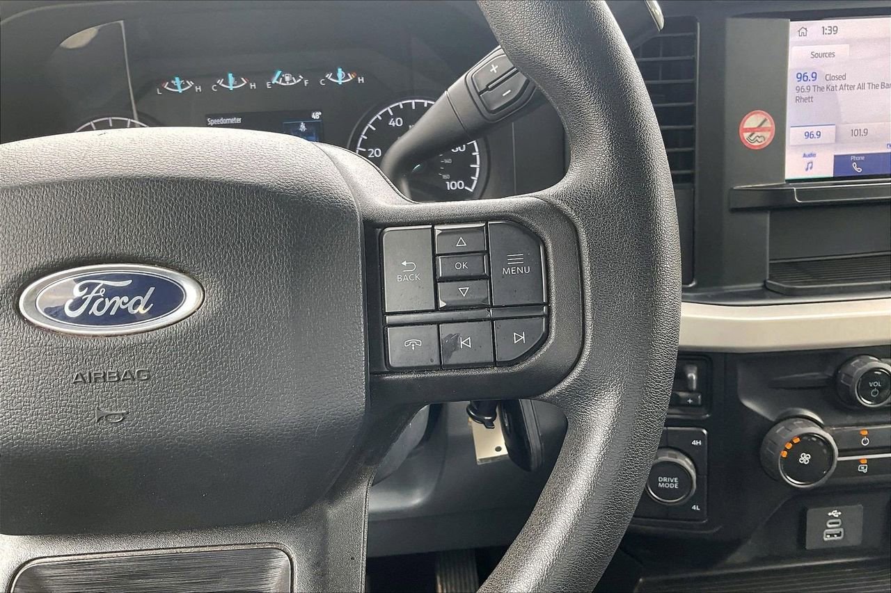 Used 2025 Ford F250 XLT image 28