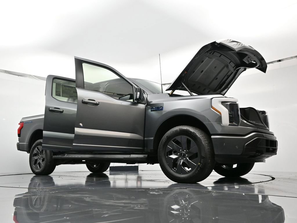 New 2025 Ford F150 Lightning Flash AWD/4WD image 51