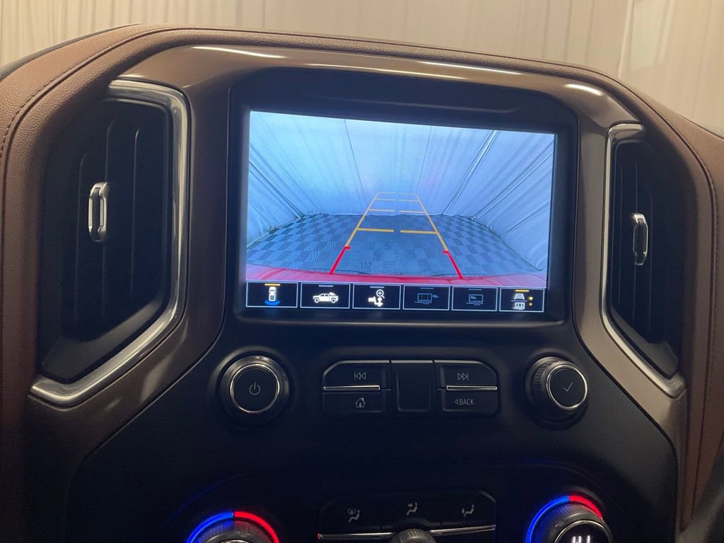 Used 2021 Chevrolet Silverado 1500 High Country image 22