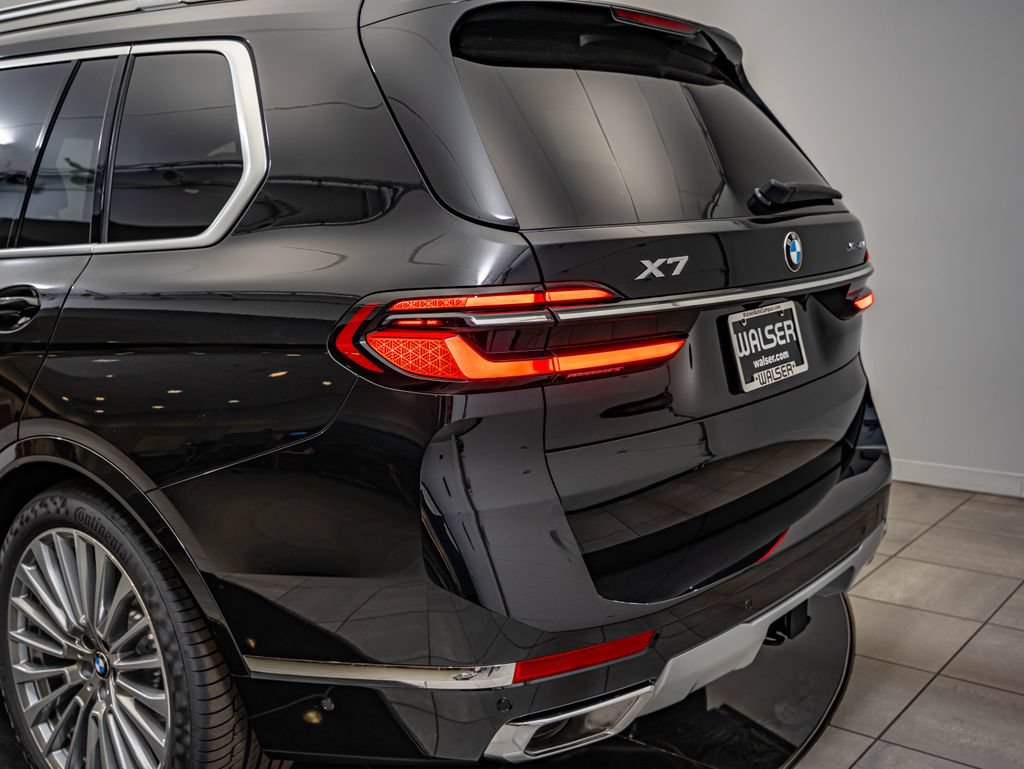 New 2027 BMW X7 xDrive40i AWD/4WD image 18