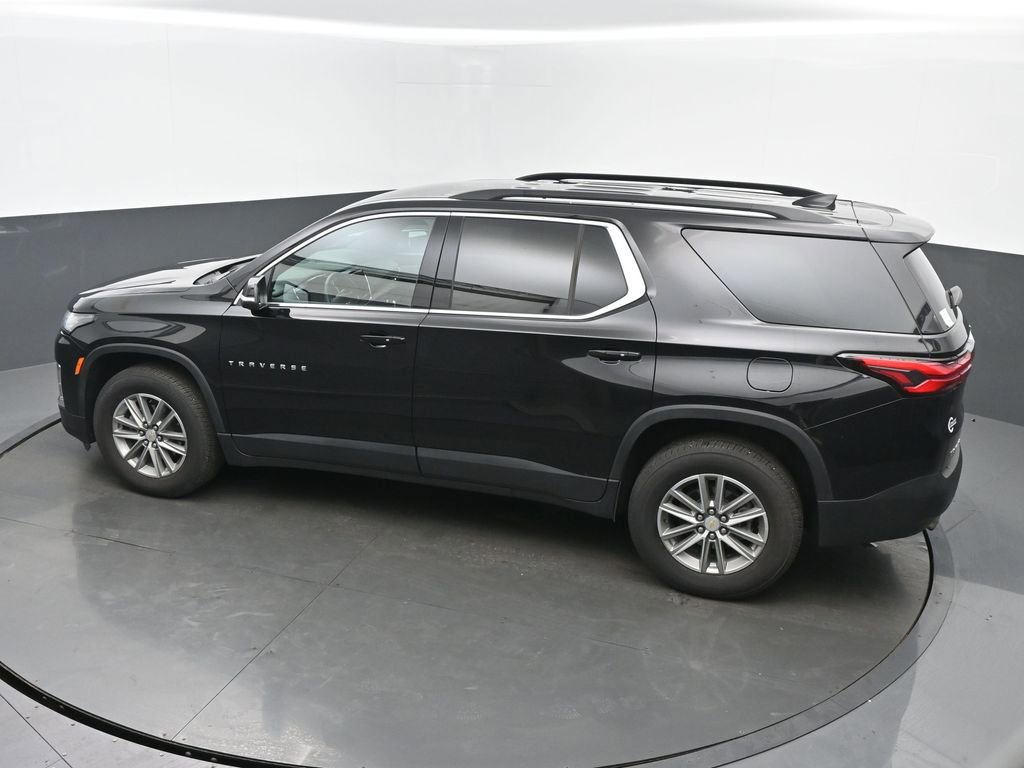 Used 2023 Chevrolet Traverse LT image 42