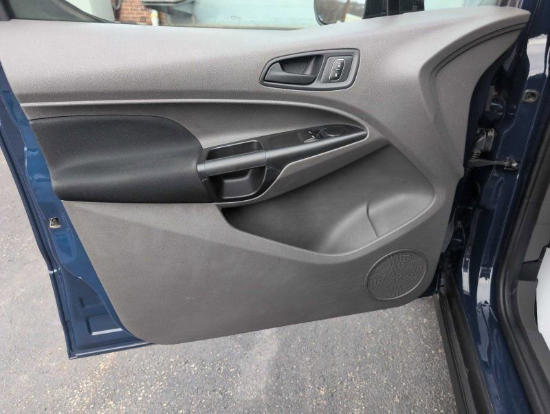 Used 2020 Ford Transit Connect XL image 17