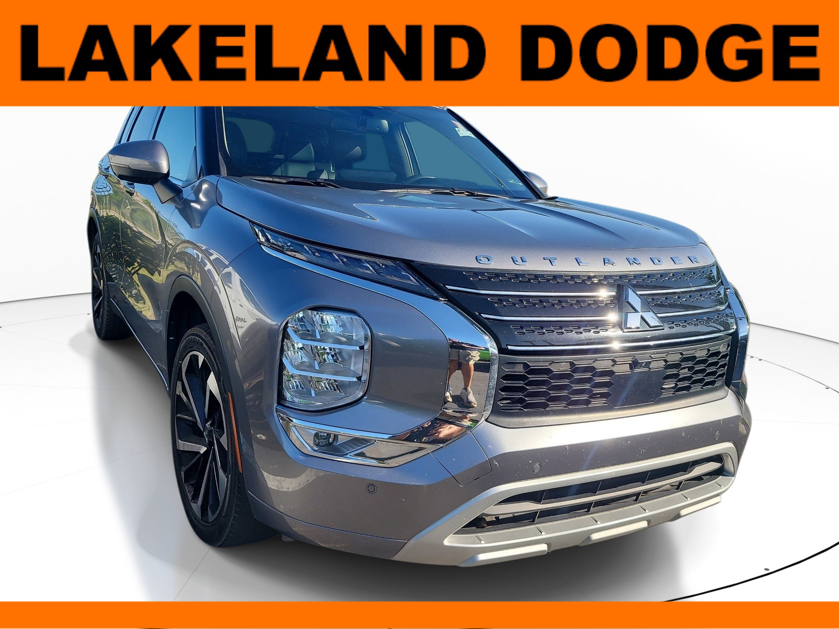 Used 2022 Mitsubishi Outlander SEL FWD image 1