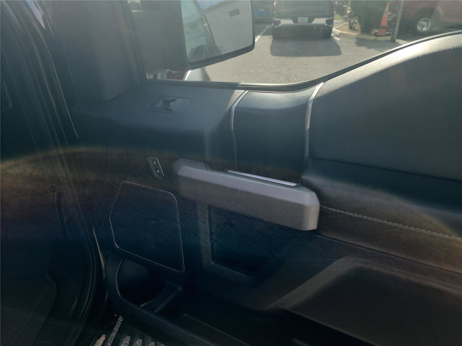 Used 2018 Ford F150 Raptor w/ Equipment Group 802A Luxury AWD/4WD image 24