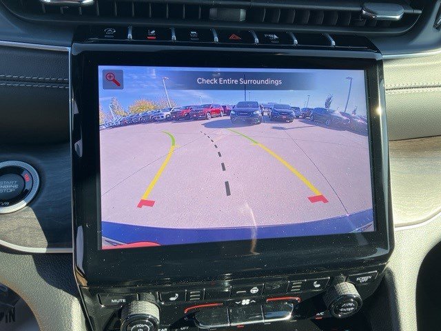 New 2025 Jeep Grand Cherokee L Limited w/ Trailer Tow Package image 19