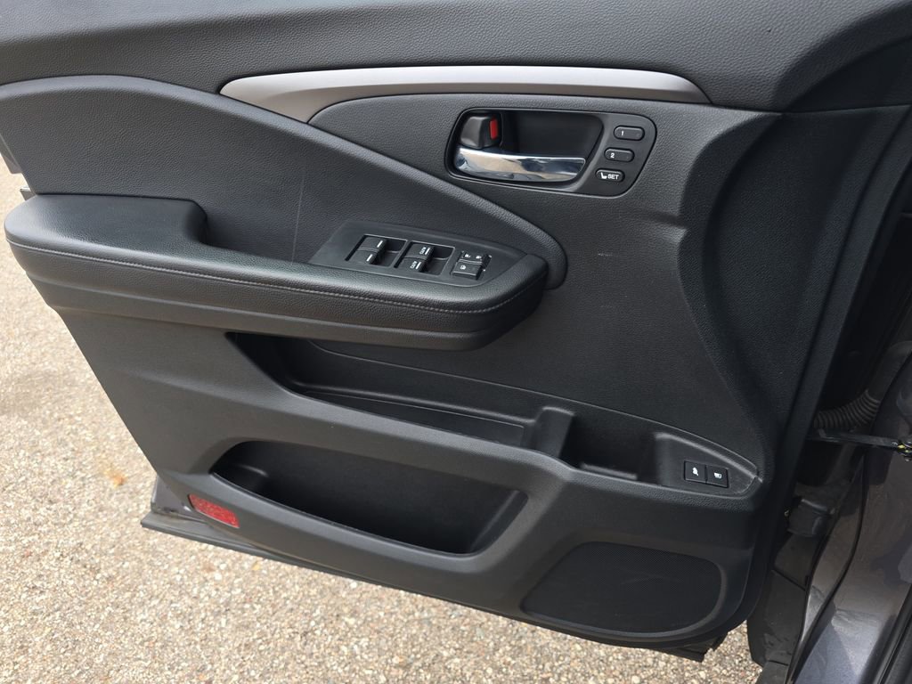 Used 2021 Honda Pilot Special Edition image 29