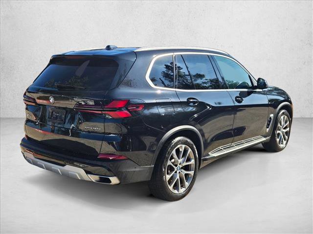 Used 2025 BMW X5 xDrive50e image 5