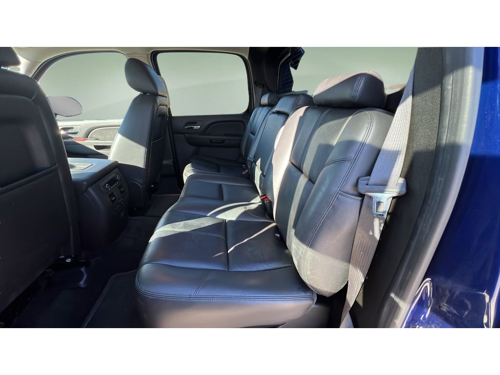 Used 2013 Chevrolet Avalanche LT w/ All-Star Edition image 28