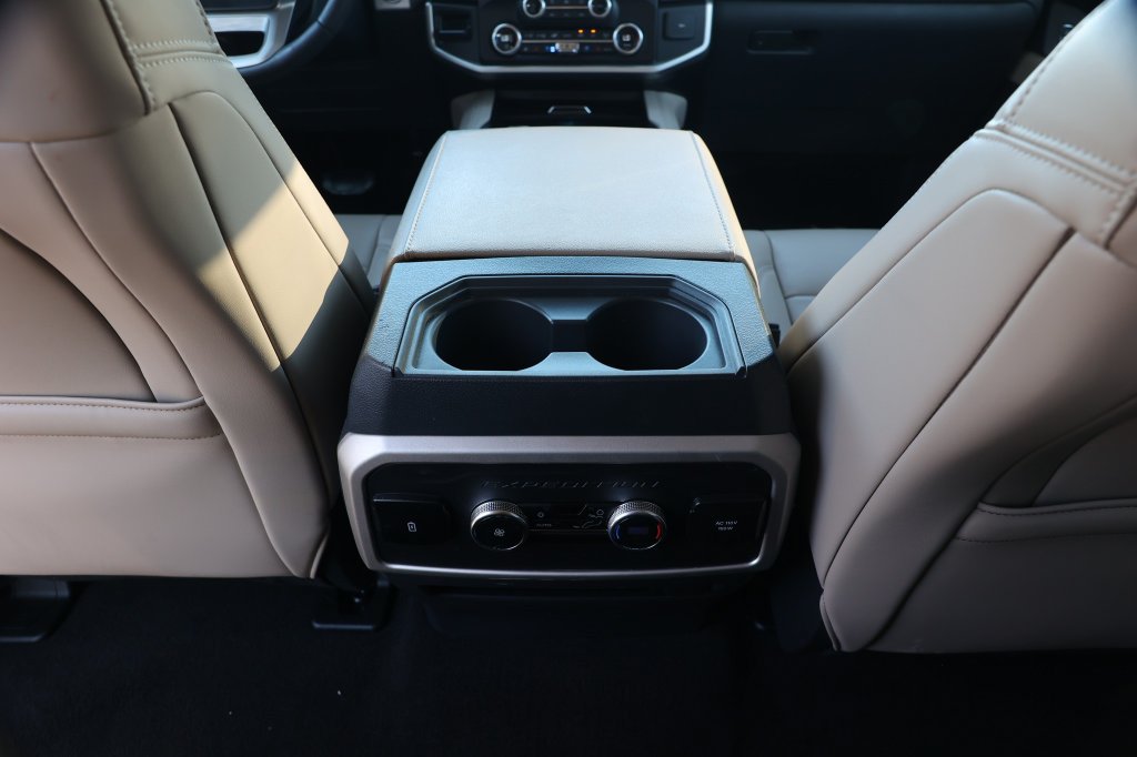 Used 2024 Ford Expedition XLT RWD image 36