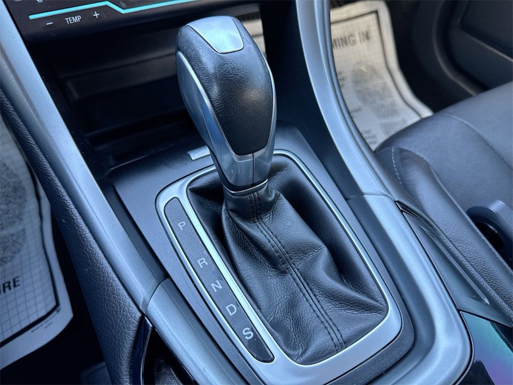 Used 2015 Ford Fusion Titanium image 17