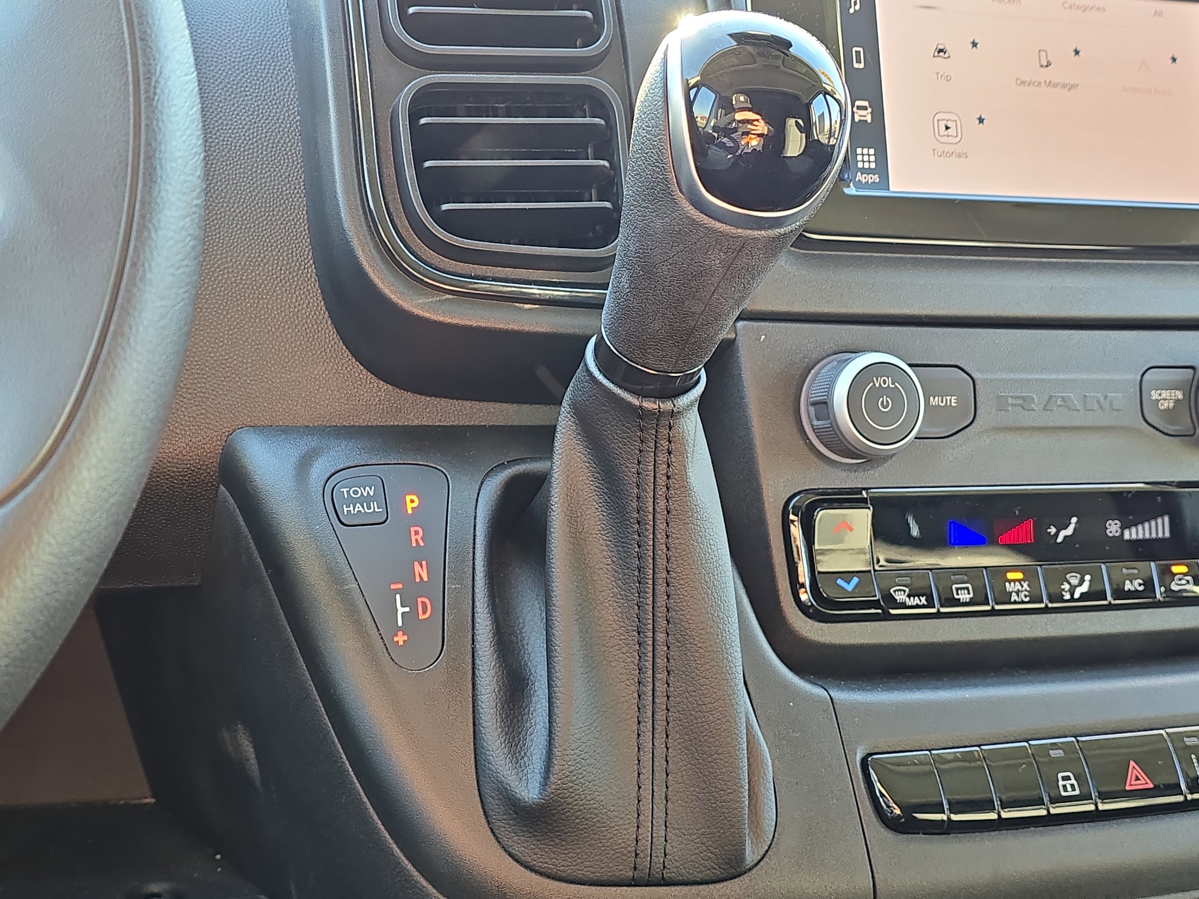 Used 2025 RAM ProMaster 2500 w/ Safety Group image 22