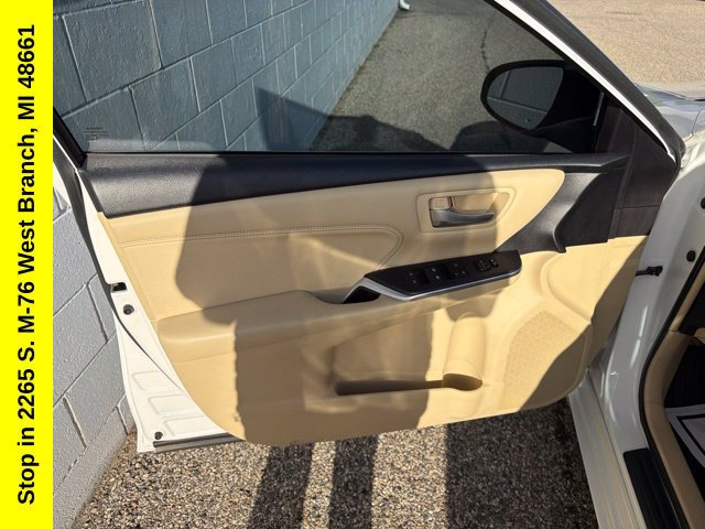 Used 2016 Toyota Camry XLE FWD image 13